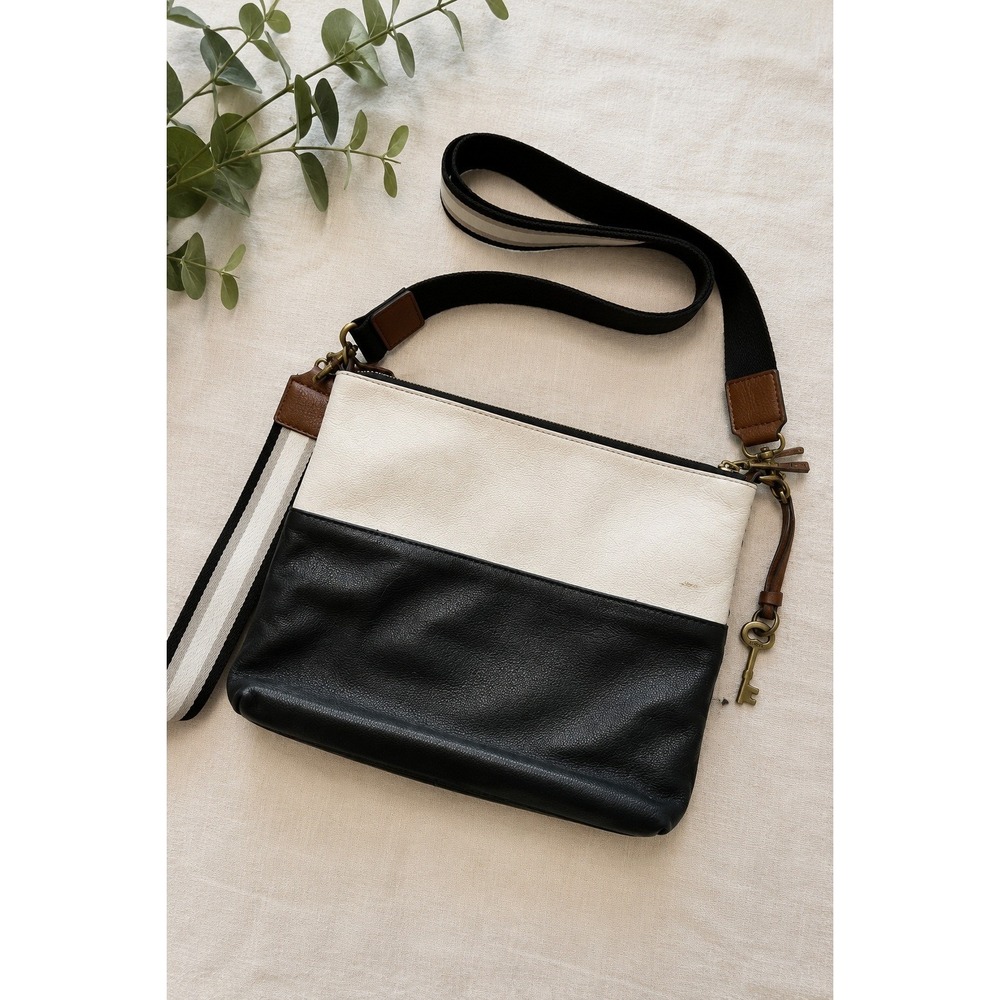 Fossil Leather Colorblock Crossbody‎ Shoulder Bag Black Cream Adjustable Neutral